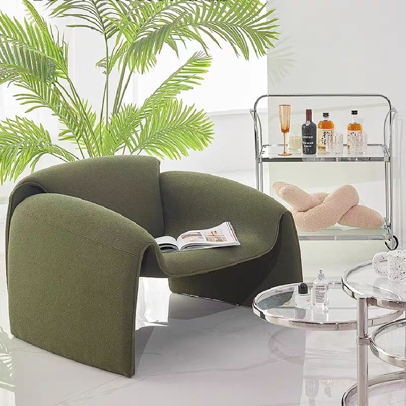 Arc Lounge Chair